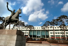 더 좋은 세상을 만들어가는 이름 아주대학교