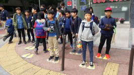 강남구 초교 6곳에 노란 발자국