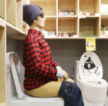 똥싸개냐, 어글리 코리안이냐