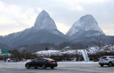  귀성길을 여행길로…휴게소에 놀러가자 