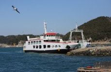  바다로 뻗은 바위섬에서 꿈꾸는 ‘이상향’ 