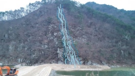  영주시, 내성천에 인공폭포 추진…“환경파괴” 논란 