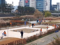  “자연에서 자전거를 신나게 배워요” 