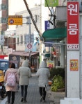  대학이 주택가 형태·인구까지 영향…기숙사 상생안 만들어야 