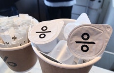  [ESC] ‘응’ 카페의 진실 