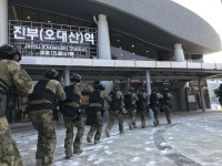 평창 하늘에 ‘드론 잡는 드론’ 뜬다 