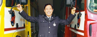  59살의 몸짱 소방관 “현장 달릴 수 있도록 30년 준비” 