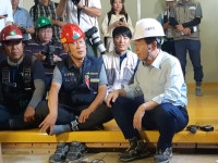  옥탑방 사는 박원순, 이번엔 폭염 속 공사장 찾아 