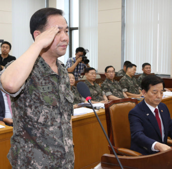 계엄 문건 부대 2~3곳 압수수색…“기무사령관 방문 확인”