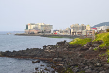  등잔 밑이 어둡다…제주공항 주변 여행법 
