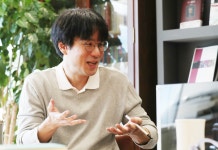  “문학성과 대중성 둘 다 잡아야”…“소설의 가능성 넓힌다” 