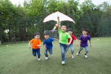  그럼에도 불구하고, ‘우정’이 필요한 이유 