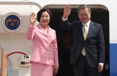  문재인 대통령, 중앙아 3개국 순방 출발…신북방정책 본격 추진  