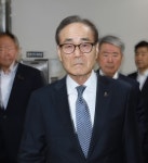  상이군경회장 김덕남은 어떻게 거부가 되었나  