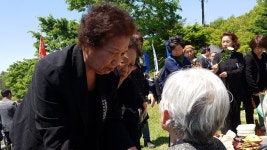  광주 망월동서 열린 슬프고 기쁜 어버이날 