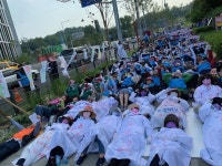  “대법원 판결 미루는 사이…” 대량해고 위기 몰린 톨게이트 노동자 