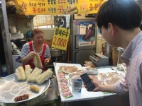 지역에 ‘다른 돈’이 돈다…1년 사이 6배 몸집 불어난 ‘지역화폐’ 