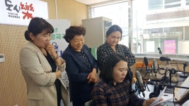  “상인이 만드는 ‘보이는 라디오’, 어뗘유~” 