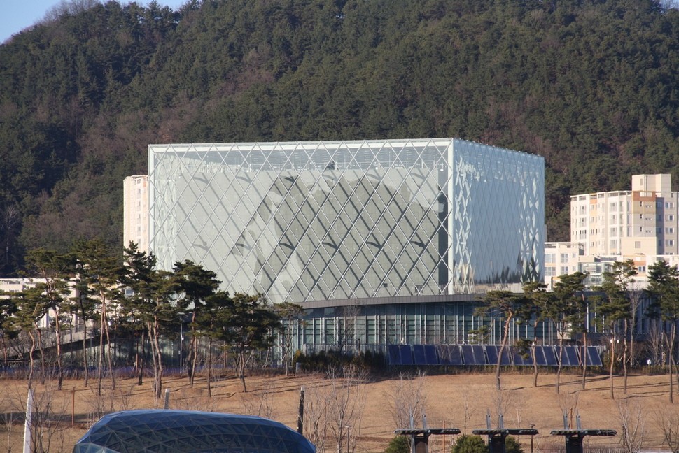 국가기록원과 대통령기록관, 비상계엄 기록물 보존 점검에 총력!
