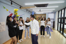 “이제까지 없었던 상상이 가능한 마을배움터로 오세요”