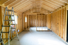 3개월 만에 홀로 정육점을 짓다