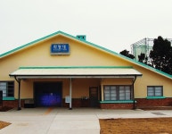 한 해 끝자리 부여잡고 걸어가면 ‘추억’이란 옛 역사가 발끝에