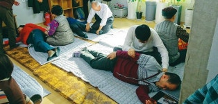 시각장애 안마사의 따뜻한 봉사…“손끝에서 자부심 느껴져”
