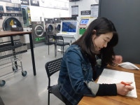 합정역 8번 출구 빨래방…댓글 보려고 매주 빨래하러 갑니다