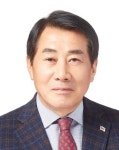 에바코(양산지사) | [주목, 이 지역] 경남 양산을…전 경남지사-전 양산시장 ‘엎치락뒤치락’