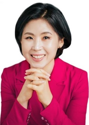 부산서 8년 만에 여성 국회의원 나와 | 포토뉴스