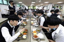 [만리재사진첩] 80일만의 등교, 급식실 풍경