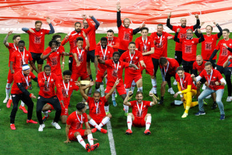 잘츠부르크 황희찬 축구협회컵 우승 도와