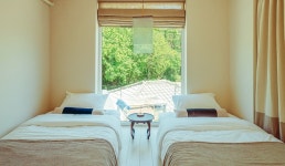 낡은 연립주택의 변신…예술가·지역주민의 예술사랑방 되다