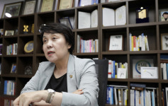 ‘아빠 성 물려주기’ 대신 ‘부부 협의로 결정’…민법 개정안 나온다