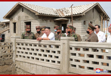 김정은, 대청리 복구현장 한달 만에 또 방문…연일 “인민의 믿음에 보답” 강조