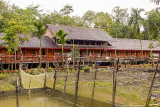 [ESC] 타오르는 지구의 초상, 사라지는 오지