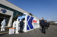 여주교도소 재소자 1500여명 코로나19 전수 검사…신속PCR 검사 방법 동원