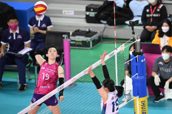 흥국생명 외국인 공백이요? 김미연이 있잖아요!