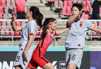 여자축구 올림픽 첫 본선 진출 먹구름…중국에 1-2로 져