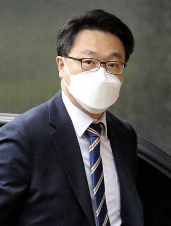대검 이어 공수처도 ‘이성윤 공소장 유출’ 수사 착수