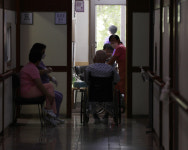 45일 코호트 격리됐던 요양병원, 백신으로 ‘악몽의 늪’ 빠져나왔다