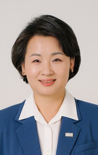 ‘정규직’ 방송작가 된 뒤에야 비로소 여름휴가를 얻었다