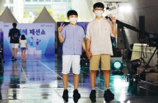 “더위도 이기고 지구도 살리는 ‘녹색 옷차림’ 멋져요!”