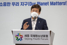 결혼 축의금 200만원 주고받은 세종교육감·세종시의장 경찰 수사