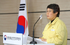 ‘확진’ 숨긴 간병인 일한 남양주 요양병원서 82명 감염·4명 사망
