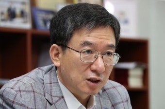 이재명 최측근 정성호, ‘전두환 성과 인정’ 발언 “부적절했다”