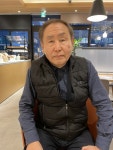 “한국인 자각 키워준 ‘큰스승 정경모’ 존경하는 마음에 나섰어요”