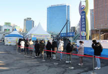 수도권 확진 1만410명…경기 5175명, 서울 3991명, 인천 1244명
