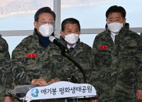 이재명·윤석열 35% ‘동률’…설 민심이 승패 가른다