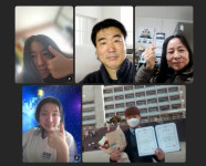 [만리재사진첩] 따로, 또 같이…‘가족은 재택치료 중’ 진광이의 졸업식